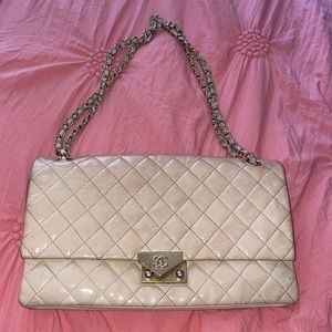 Authentic CHANEL lamb skin purse tan